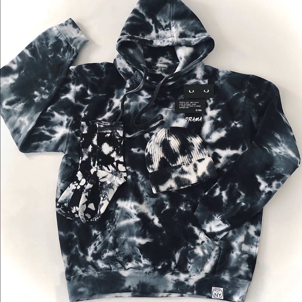 New hoodies 60$ free shipping